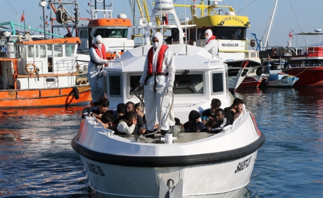 İzmir’de 82 sığınmacı kurtarıldı