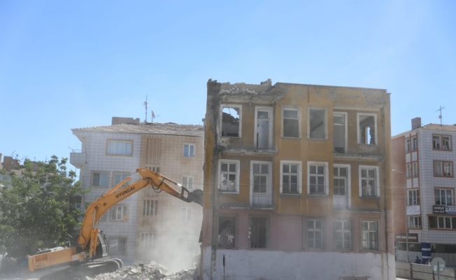 Melikgazi adım adım güzelleşiyor