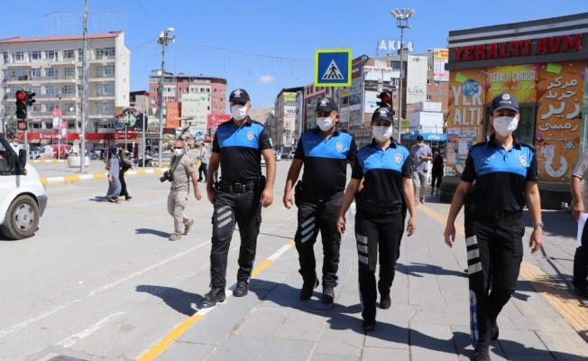 Van polisinden korona virüs denetimi