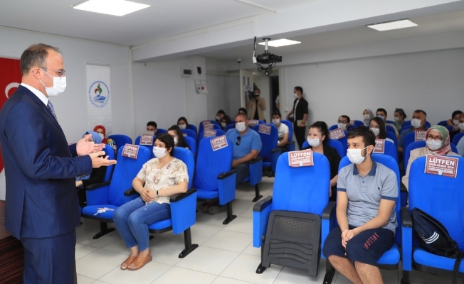 Yabancı dil desteği kapsamında kursu tamamlayanlar sertifikalarını aldı