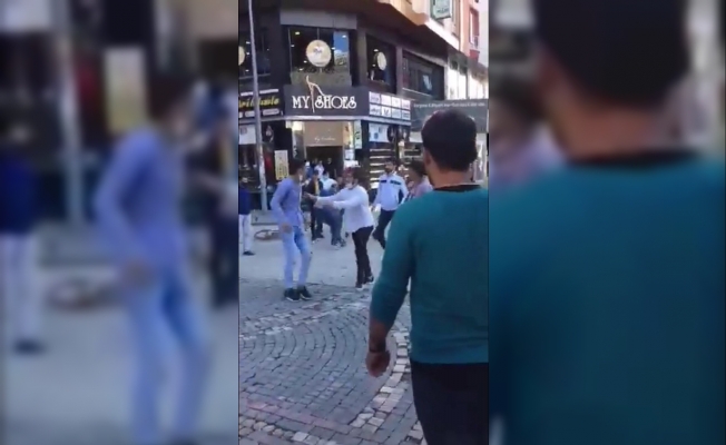 Ağrı’da sosyal mesafe kuralına rağmen kavga ettiler