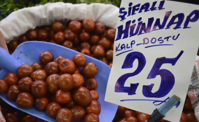 Çinlilerin ’hayat şurubu’ hünnap tezgahtaki yerini aldı
