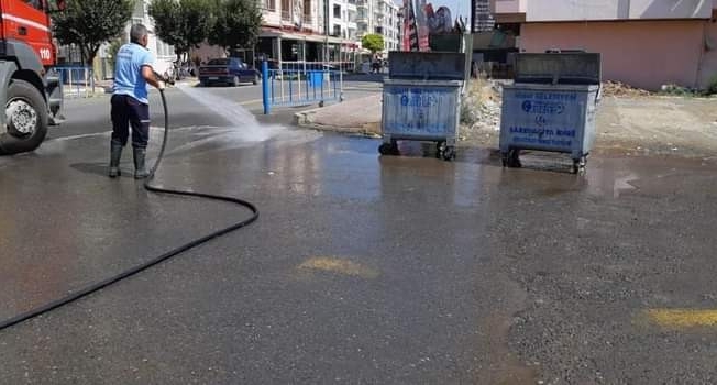 Iğdır’da çöp konteynerleri yıkanıyor