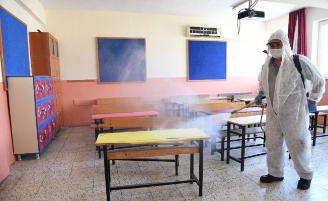 Konyaaltı Belediyesi’nden okullara dezenfekte seferberliği