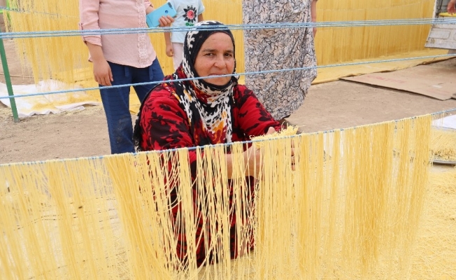 Mardin’de kadınların şehriye mesaisi başladı