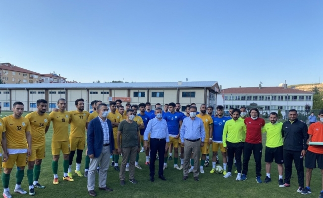 Milletvekilleri sporcular ile Kızılcahamam’da buluştu