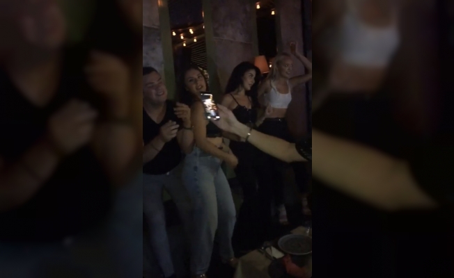 (Özel) İstanbul’un göbeğindeki ünlü işletmede skandal görüntüler kamerada