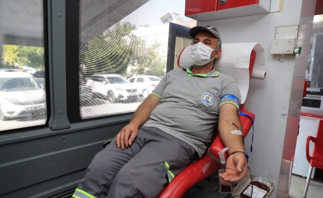 Pamukkale Belediyesinden Kızılay’a destek