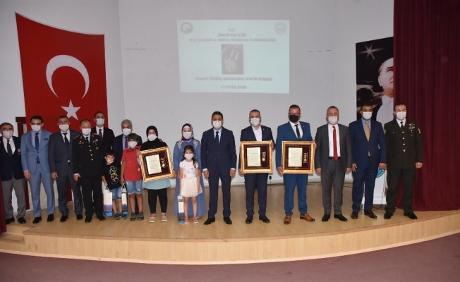 Sinop’ta şehit yakınları ve gazilere devlet övünç madalyası