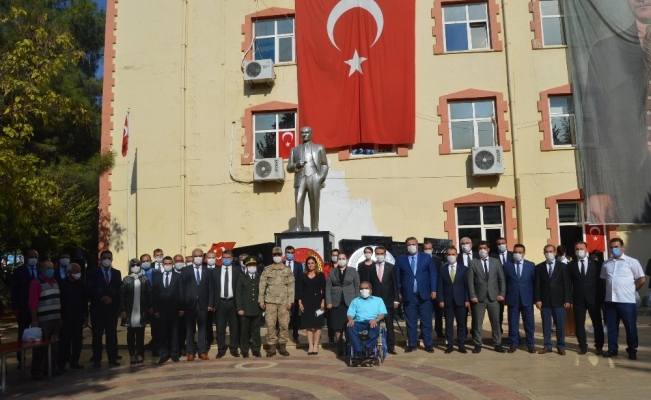 29 Ekim Cumhuriyet Bayramı Besni’de törenle kutlandı