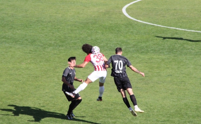 3. Lig: Karaman Belediyespor: 5 - Ceyhanspor: 1