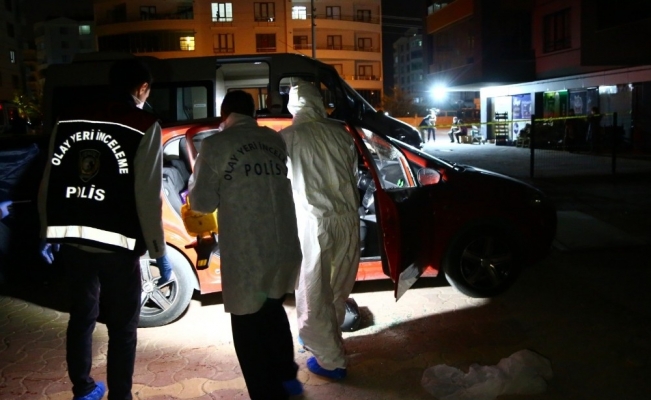 Ayrıldığı nişanlısı ve annesini öldürdü