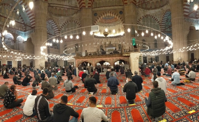 En kutlu gecede sevinç ve hüzün bir arada