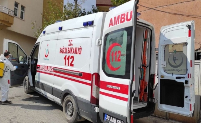 Hakkari’de ambulanslar dezenfekte edildi