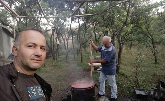 Kazanlar Kaynamaya, Pelverdeler hazırlanmaya başladı