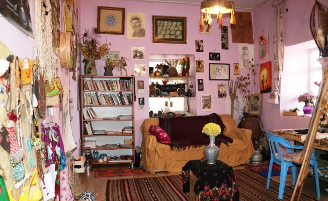 (Özel) Köydeki evinin bir odasını müzeye dönüştürdü