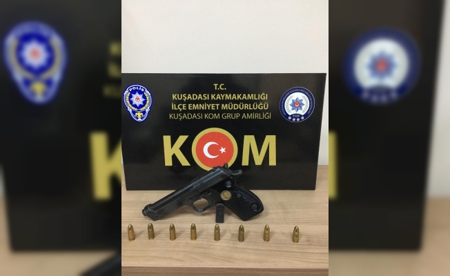 Şüpheli şahsın üzerinden ruhsat silah çıktı