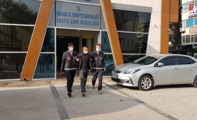 Üvey babasını yaralayarak 1 kişiyi öldüren şahıs tutuklandı