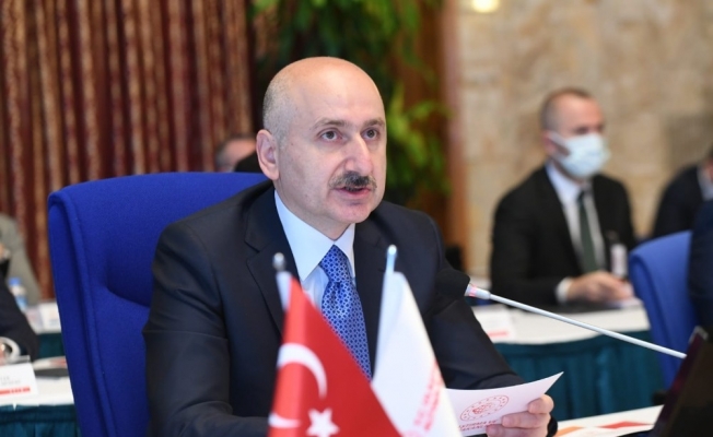 Bakan Karaismailoğlu: "Çin-Türkiye arasındaki 12 günlük seyir süresini 10 güne düşürmeyi hedefliyoruz"