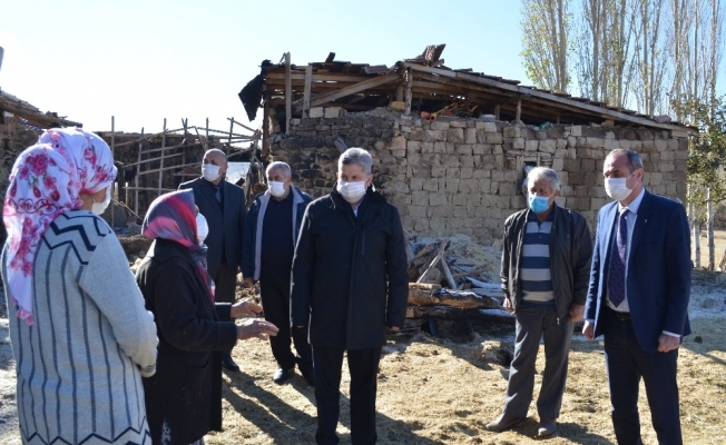 Başkan Özkan Altun’dan ahırı yanan aileye geçmiş olsun ziyareti