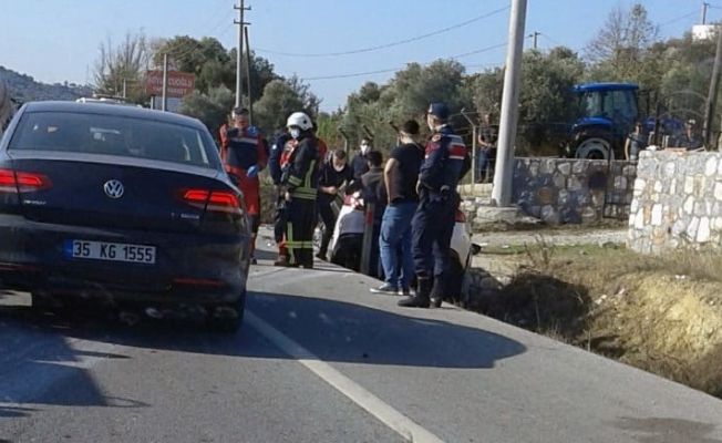 Karşı şeride geçen cip, otomobile çarptı 6 yaralı