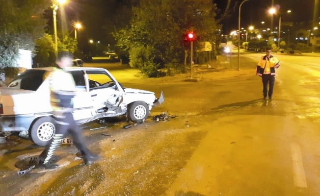 Kozan’da trafik kazası: 2 yaralı
