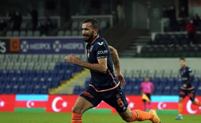 Mehmet Topal, Başakşehir’de ilk golünü attı