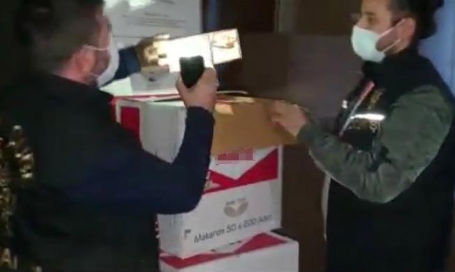 Okul çevrelerinde kaçak sigara satışı yapan şüphelilere operasyon