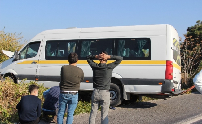 Özel eğitim öğrencilerini taşıyan servis kaza yaptı: 5 yaralı