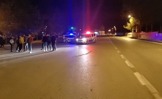 Şehitliğin duvarına çarpan motosiklet sürücüsü hayatını kaybetti