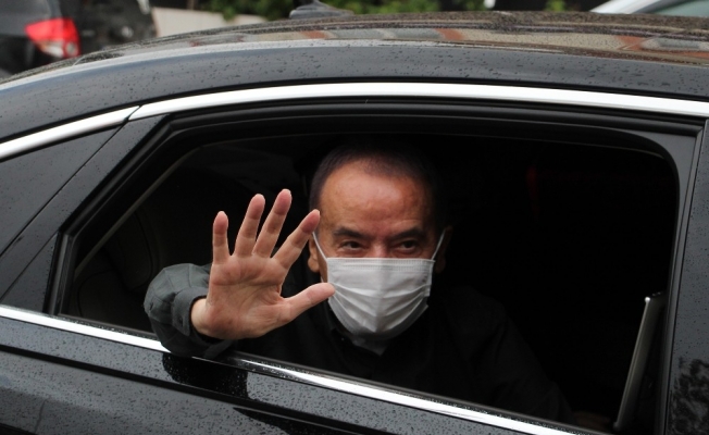 Antalya Büyükşehir Belediye Başkanı Muhittin Böcek göreve başladı