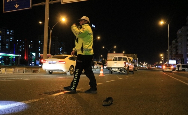 Diyarbakır’da kazaya giden polise otomobil çarptı: 3’ü ağır 6 yaralı