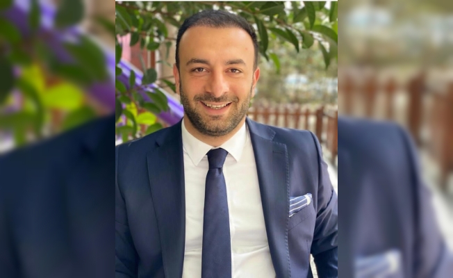 Elazığlı iş adamı, öğrencilere destek için 100 adet tablet bağışladı