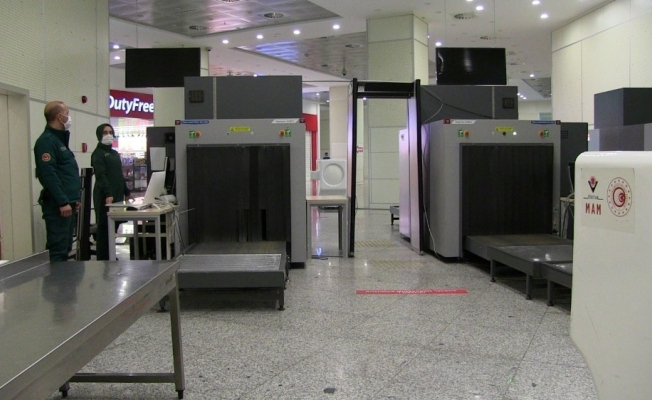 Tır geçişinde rekor kırıldı ama yaya ve yolcu geçişlerinde pandemi nedeniyle yasak devam ediyor