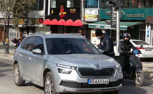 Van’ın cadde ve sokaklarında sessizlik hakim