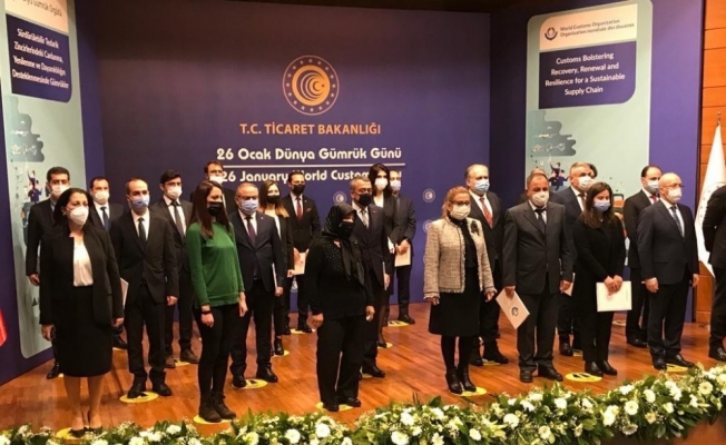 Bakan Pekcan’dan Kileci ve Altunkaya’ya DGÖ Liyakat Sertifikası