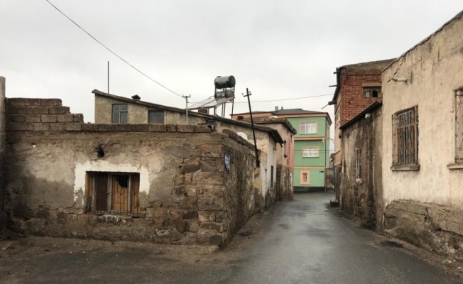 Evde doğum yapan Suriyeli annenin bebeği öldü