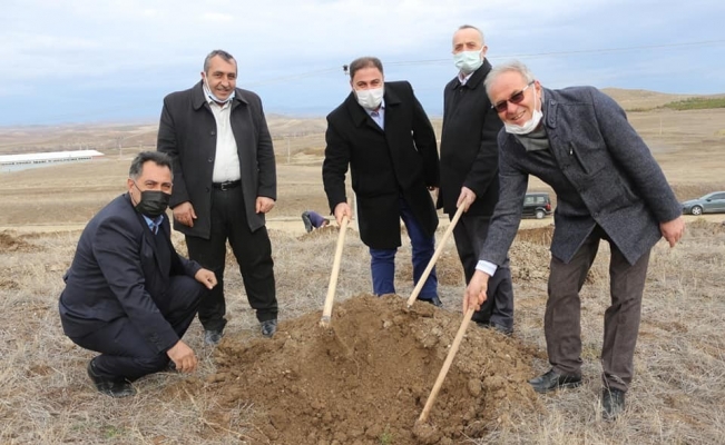 Sungurlu’da bin 500 fidan toprakla buluştu