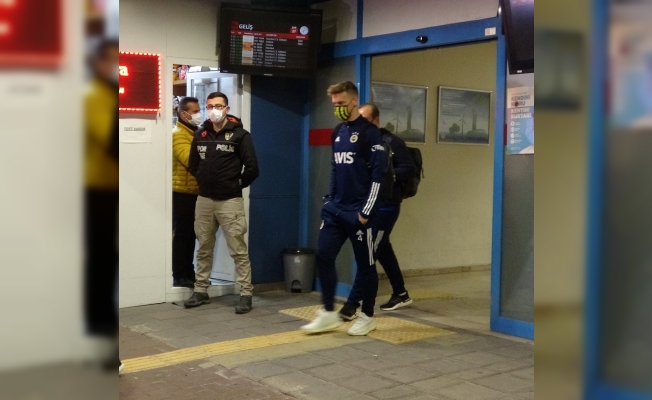 Fenerbahçe, Trabzon’a geniş güvenlik önlemleri altında geldi