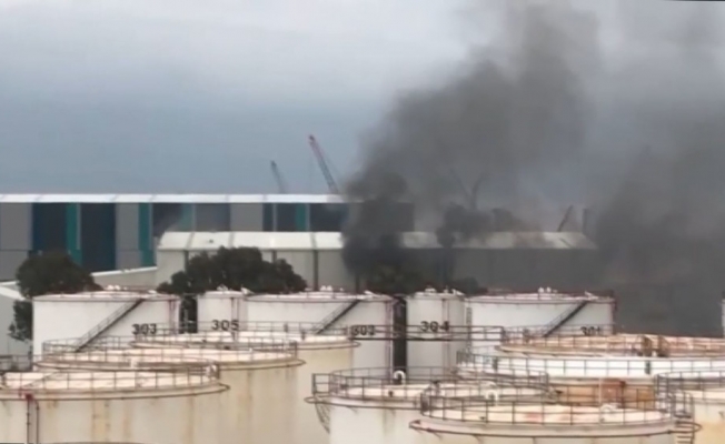 Antalya’da gemi yapım atölyesinde çıkan yangın maddi zarara neden oldu