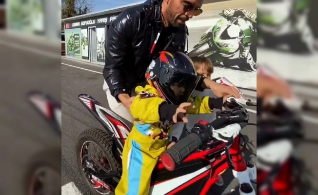 Dünya şampiyonunun oğlu babasının izinden gidiyor