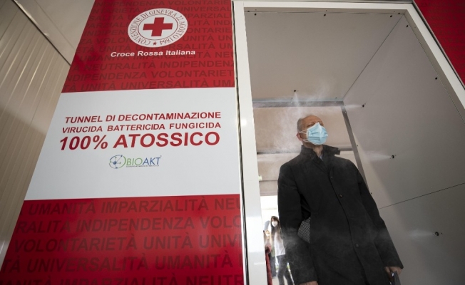 İtalya’da son 24 saatte 25 bin 673 yeni vaka