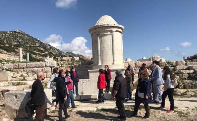 Knidos Antik Kenti’ni gezdiler