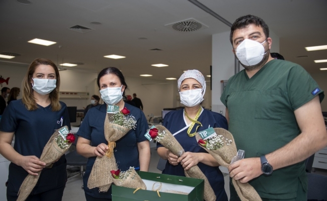 Mersin’de sağlık çalışanlarına 14 Mart sürprizi