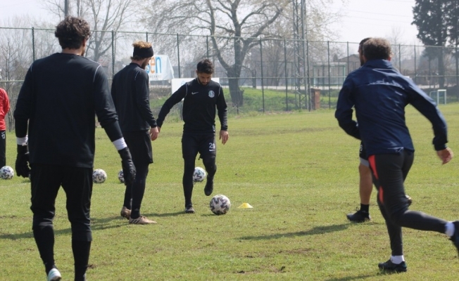 Sakaryaspor, lider Eyüpspor’un 16 puan gerisinde