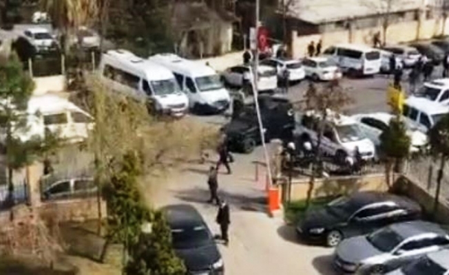 Şanlıurfa’da adliyede kavga kamerada: 10 gözaltı