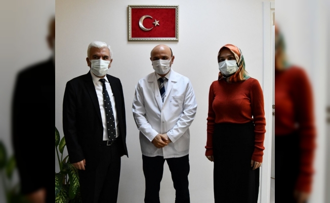 Sürpriz ziyarette doktor başkana duygulandıran sürpriz