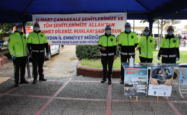 Trafik polislerinden şehitler için lokma hayrı