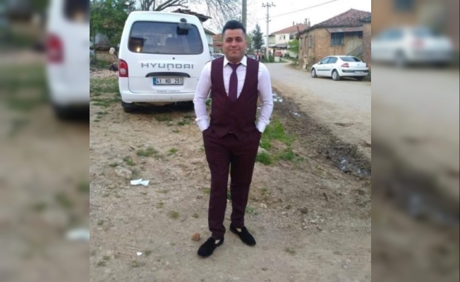 Ahıra bağladığı eski elektrik panosu canından etti