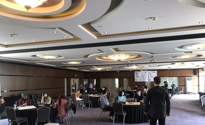 Gürsulu gençler ufuklarını genişletiyor